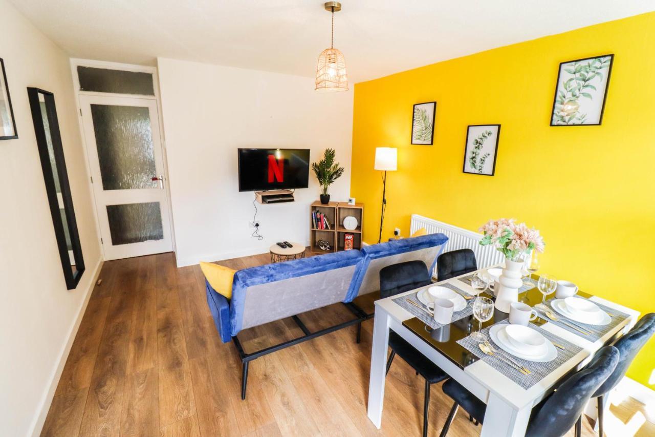 Spacious 1 Bed Flat-Free Parking Hillingdon Dış mekan fotoğraf
